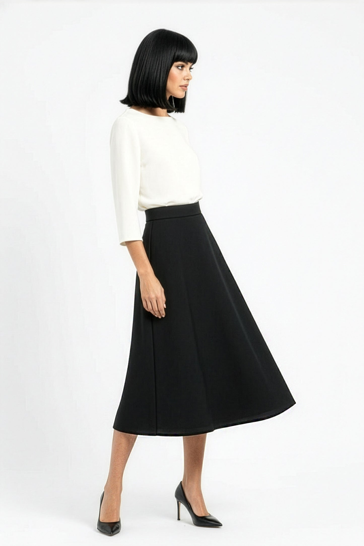 Madeline - Wool Midi Skirt in Black